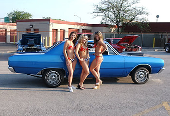 Bikinis, outdoors, car, babes, mopar HD wallpaper