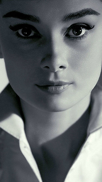 Audrey Hepburn, , High definition, Hollywood legend HD phone wallpaper