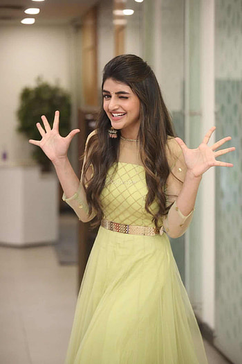 Pelli Sandadi Heroine Sree Leela, Sreeleela HD phone wallpaper
