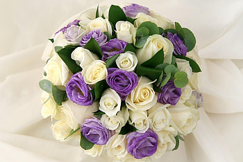 Flowers, Roses, Leaves, Bouquet, Handsomely, It's Beautiful, Lisianthus Russell, Lisiantus Russell HD wallpaper