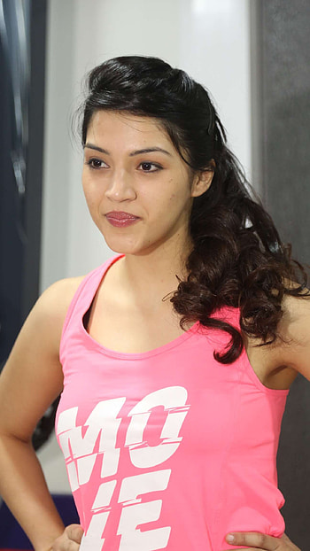 Mehreen Pirzada, telugu actress, model HD phone wallpaper