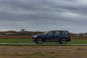 Volvo XC90 Facelift in Stunning Ultra, car, Volvo, Volvo XC90 Facelift HD wallpaper