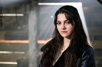 Emily Carey TV Shows, Rising star, Versatile actress, Dynamic performances HD wallpaper