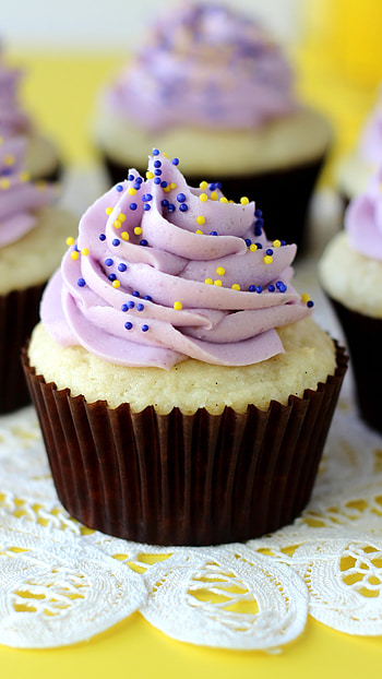 Cupcake, Sweet Cupcake, Yummy Cupcake HD phone wallpaper