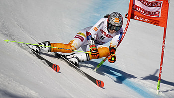 Petra Vlhova, Skiing HD wallpaper