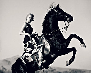 Jennifer Lawrence, white, horse, black, blonde, bw, girl, actress, woman HD wallpaper