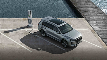 One Charger, Li Auto HD wallpaper