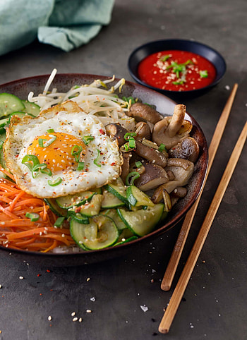 Bibimbap, Sushireis, Gochujang sauce, Shiitake HD phone wallpaper