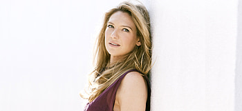 Beautiful and gorgeous, actress, Anna Torv HD wallpaper
