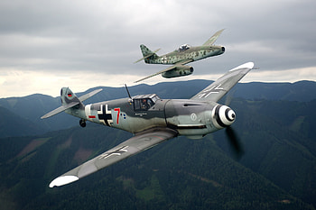 Rare Pair, messerschmitt, german, me-109, ww2, jet, me109, wwii, me262, me-262, luftwaffe HD wallpaper