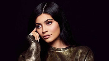 Kylie Jenner, Computer , backgrounds, Personal style inspiration HD wallpaper