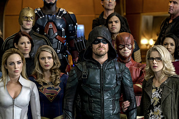 Supergirl Arrow The Flash And Legends Of Tomorrow Crossover, the-flash, supergirl, arrow, legends-of-tomorrow, tv-shows, sara-lance HD wallpaper