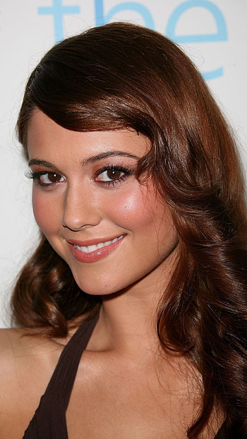 Mary Elizabeth Winstead, hollywood actress, sexy seductive HD phone wallpaper