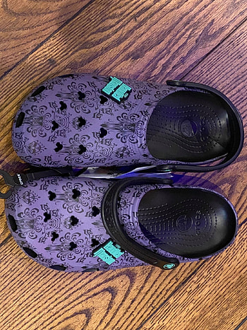 Luna's Crocs, Cute shoes, Frightfully delightful, Haunted mansion HD phone wallpaper