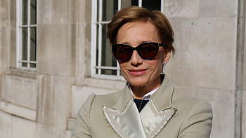 Kristin Scott Thomas, Gorgeous , High-resolution , Stunning visuals HD wallpaper