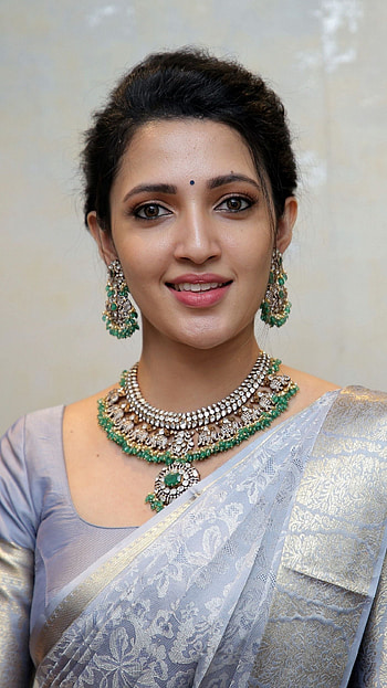 Neha shetty, saree beauty HD phone wallpaper