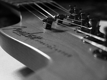 Pre-CBS Fender Stratocaster Headstock Head Strings and Tuners HD wallpaper