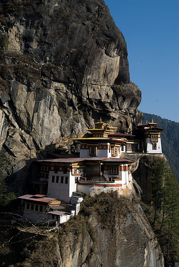 Tiger's Nest, Taktsang Monastery, Bhutan travel, Beautiful spots HD phone wallpaper