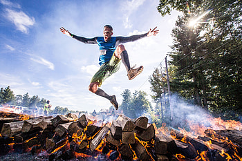 Player Jumping Out Of Burning Woods, sports, jump, others, running HD wallpaper