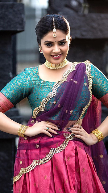 Sreemukhi, telugu actress, model HD phone wallpaper