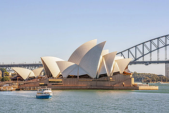 Jorn Utzon, Sydney Opera House architect, Architectural wonder, Iconic design HD wallpaper