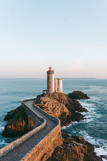 Lighthouse at coast, sea HD phone wallpaper