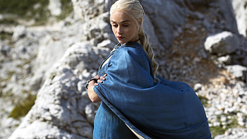 Daenerys Targaryen In Game Of Thrones, emilia-clarke, game-of-thrones, tv-shows HD wallpaper
