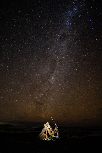 Nature, Stars, Night, Starry Sky, Milky Way, Ship, Wreckage, Detritus HD phone wallpaper