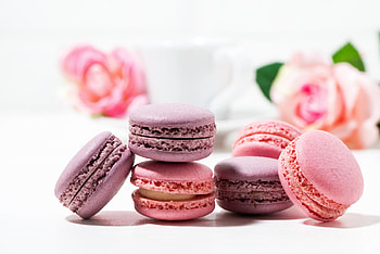 Macaron , High-definition dessert, Colorful confections, Background for foodies HD wallpaper