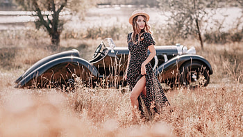 Through A Field of Gold, woman, car, model, field, graph, dress, gold HD wallpaper
