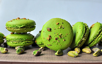 Food, Cookies, Sweets, Macaroon, Makaroun, Pistachios HD wallpaper