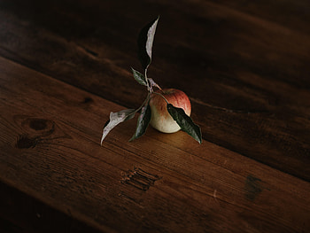 Food, Apple, Leaves, Table, Fruit HD wallpaper