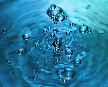 Bubles, blue, puddle, rain, drops, bubbles HD wallpaper