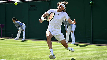 Wimbledon 2023 Action Shot: Tennis Athlete in Play -, Wimbledon 2023, tennis, Sports HD wallpaper