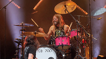 Taylor Hawkins, Foo Fighters, Queen Cover, Set HD wallpaper