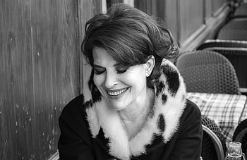 Fanny Ardant, Passion for Duras, Literary inspiration, Syma News HD wallpaper