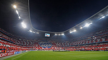 Bayern Munchen FC, Passionate fanbase, Electric atmosphere, Football chants HD wallpaper