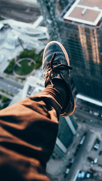 Man sitting on rooftop, Sony Xperia, , Urban lifestyle HD phone wallpaper