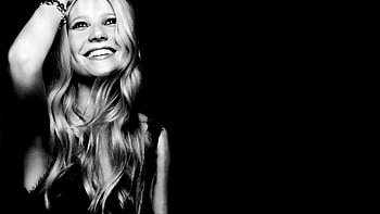 warm smile, sexy, darkness, smile, hot, warm HD wallpaper