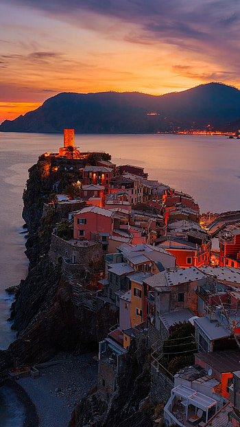 Beautiful town, , Stunning visuals HD phone wallpaper