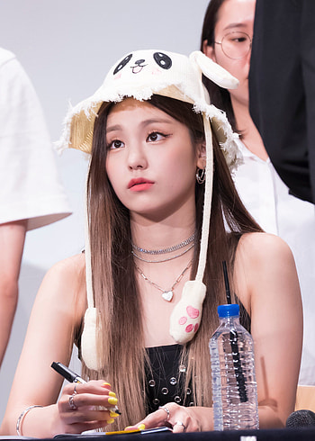 Yeji, kpop, itzy HD phone wallpaper
