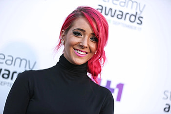 Jenna Marbles, Internet personality, Net worth, Empowering content HD wallpaper