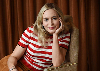 Smile, Emily Blunt, actress HD wallpaper