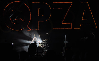 Backlit Drummer, night, questapalooza, drummer, concert, switchfoot, backlit HD wallpaper