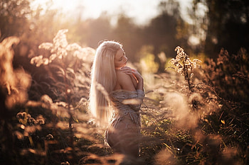Anna Scheiber, long hair, blonde, beige dress, shawl, surrounded by plants HD wallpaper