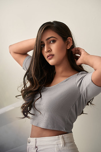 Niharika, Telugu actress HD phone wallpaper