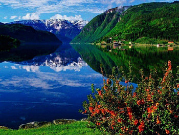 Reflection Of Beauty, lakes, clouds, trees, sky, nature, mountains HD wallpaper