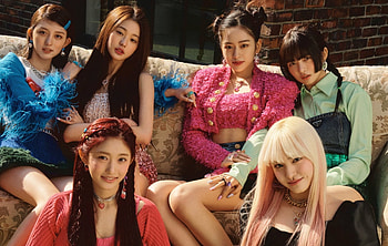IVE comeback MV, Luxurious love theme, Eye-catching visuals, Music industry buzz HD wallpaper