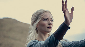 Freya Allan in The Witcher, Freya Allan, TV Show, The Witcher HD wallpaper