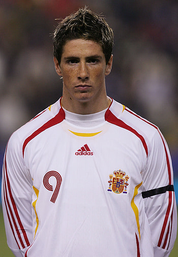 Spain away shirt, Fernando Torres HD phone wallpaper